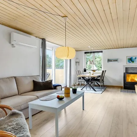 3 Bedroom Cozy In Glesborg 度假居 *